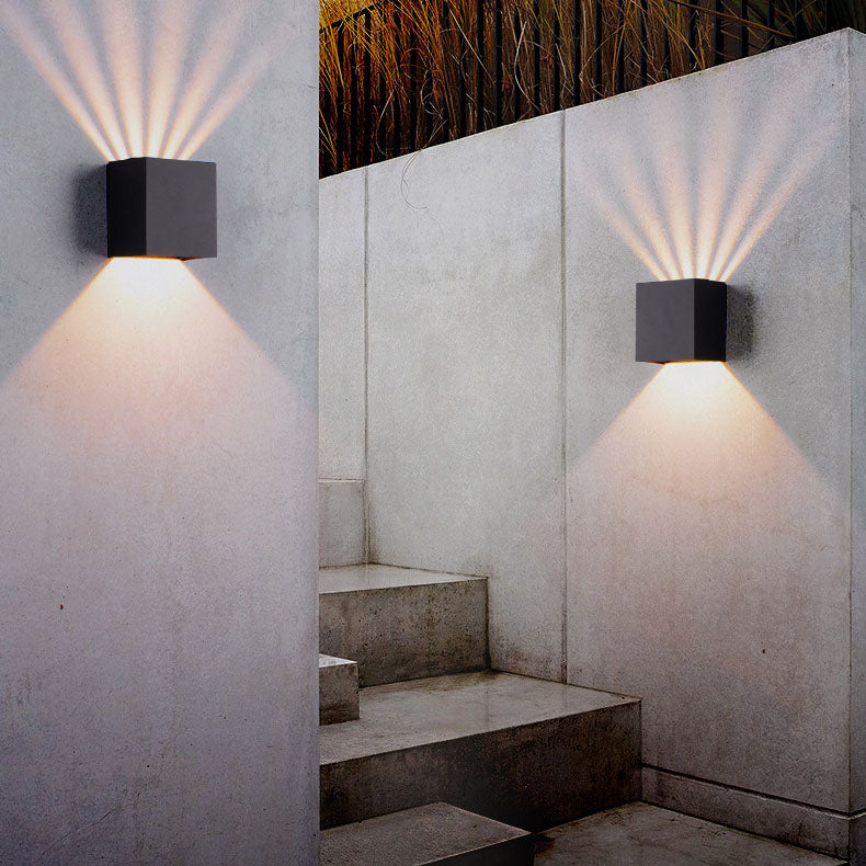 Éclairage extérieur moderne minimaliste avec lumière blanche chaude résistant pour jardin et terrasse