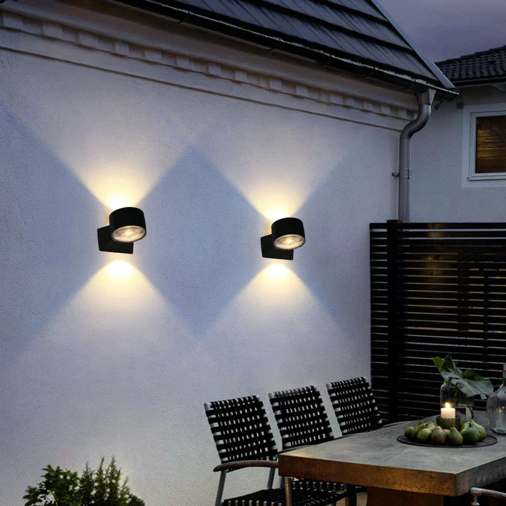 Lampe de Jardin Élégante en Aluminium et Résistante à l’Eau AquaLux