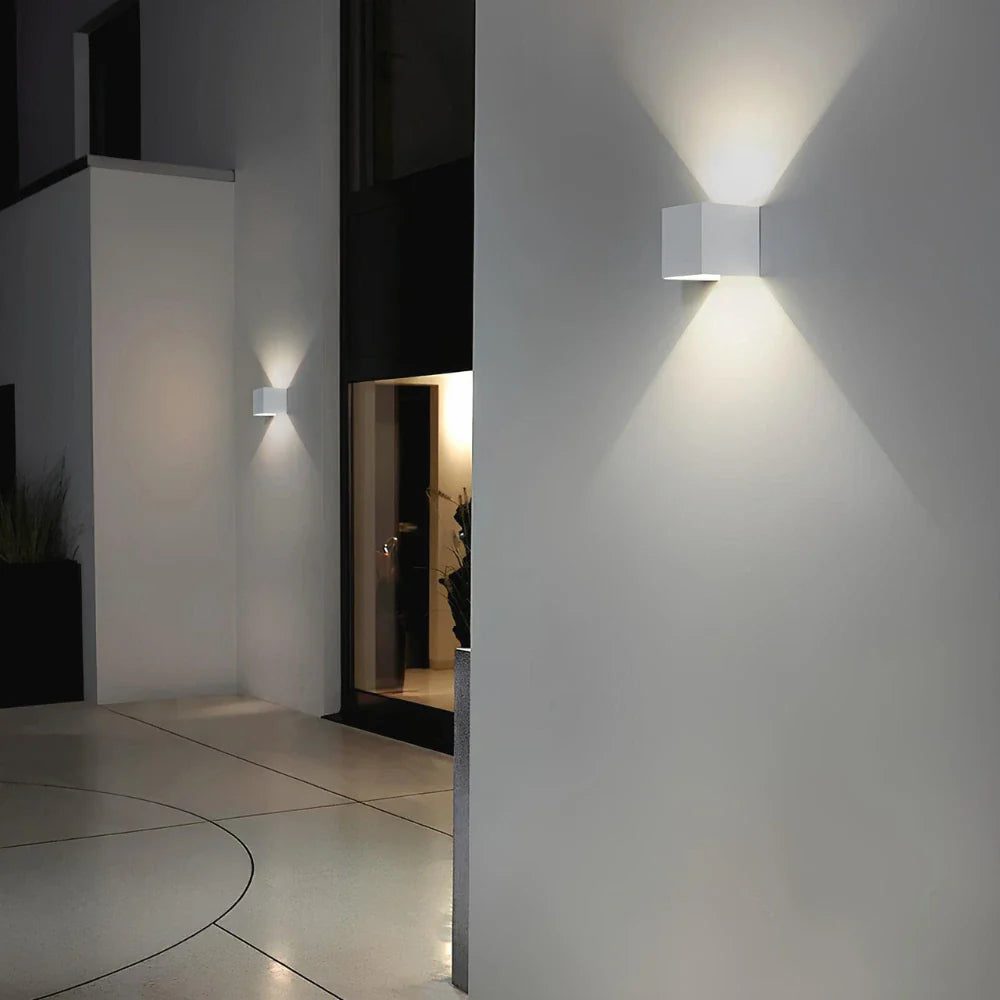 Applique murale LED blanc chaud pour extérieur jardin étanche design moderne décorative et autonome