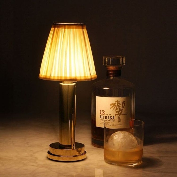 SoftAura – Lampe de table LED en tissu premium