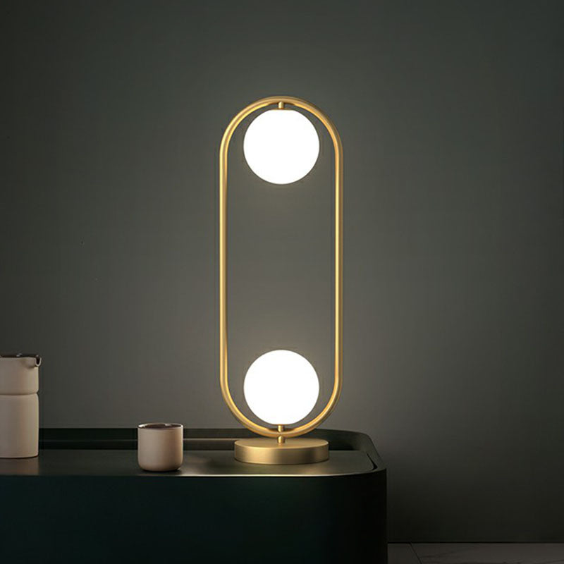 GloLux Duo – Lampe de Table à Finition Dorée avec 2 Globes en Verre