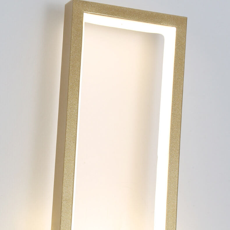 LumoBright – Applique Murale LED Rectangulaire Dorée Salon