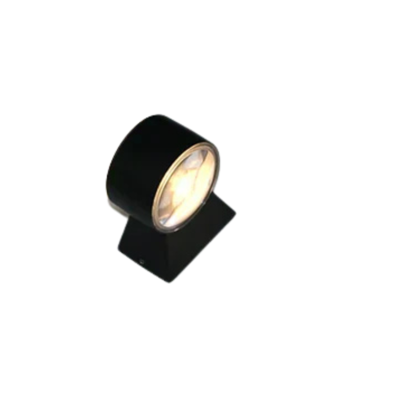 Lampe de Jardin Élégante en Aluminium et Résistante à l’Eau AquaLux