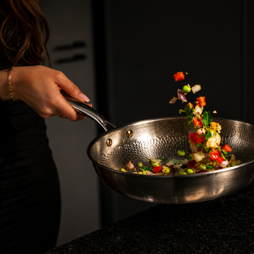 Poêle Wok Titane 32cm – Antiadhésive, Cuisson Saine sans Matière Grasse