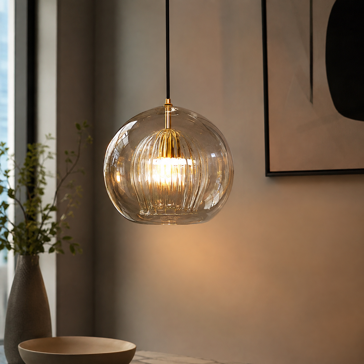 Lampe suspendue Globe en verre transparent ou ambré