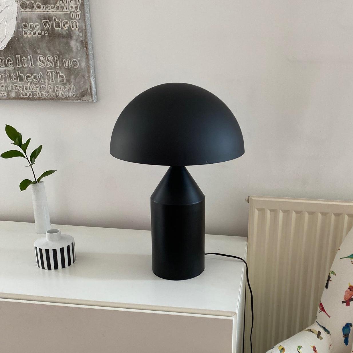 LunaShine – Lampe de table métallique réglable pour intérieur moderne