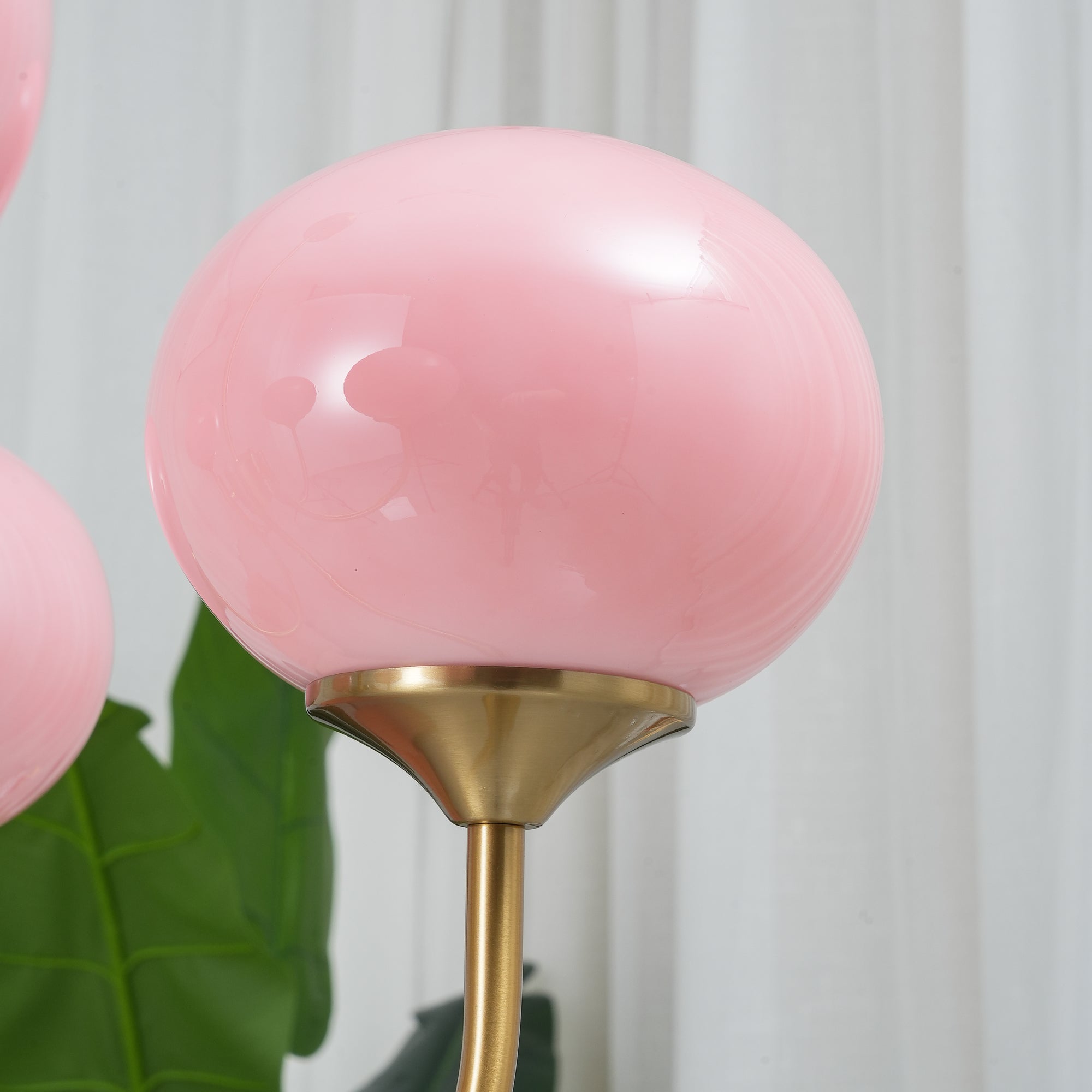 Lumora – Lustre Moderne en Verre Blanc, Salon, Design Doux