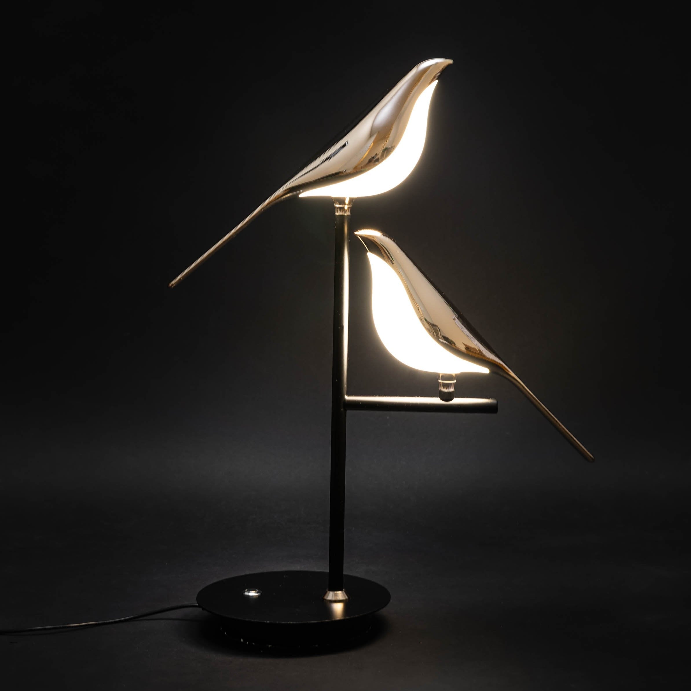 Lunéra – Lampe de Table LED Moderne Dorée pour Salon