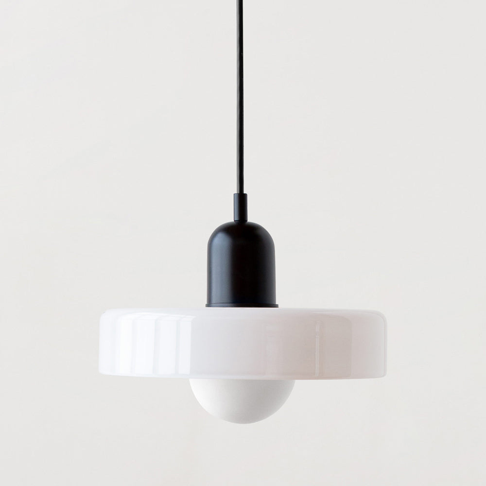 LuminoBau – Suspension Bauhaus en Verre Coloré, Design Moderne, Intérieur
