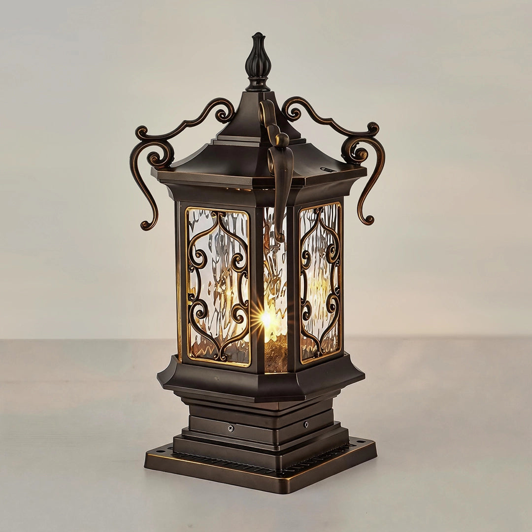 Pilier de Lanterne Extérieure Vintage Européen en Aluminium et Verre pour Éclairage Élégant 7