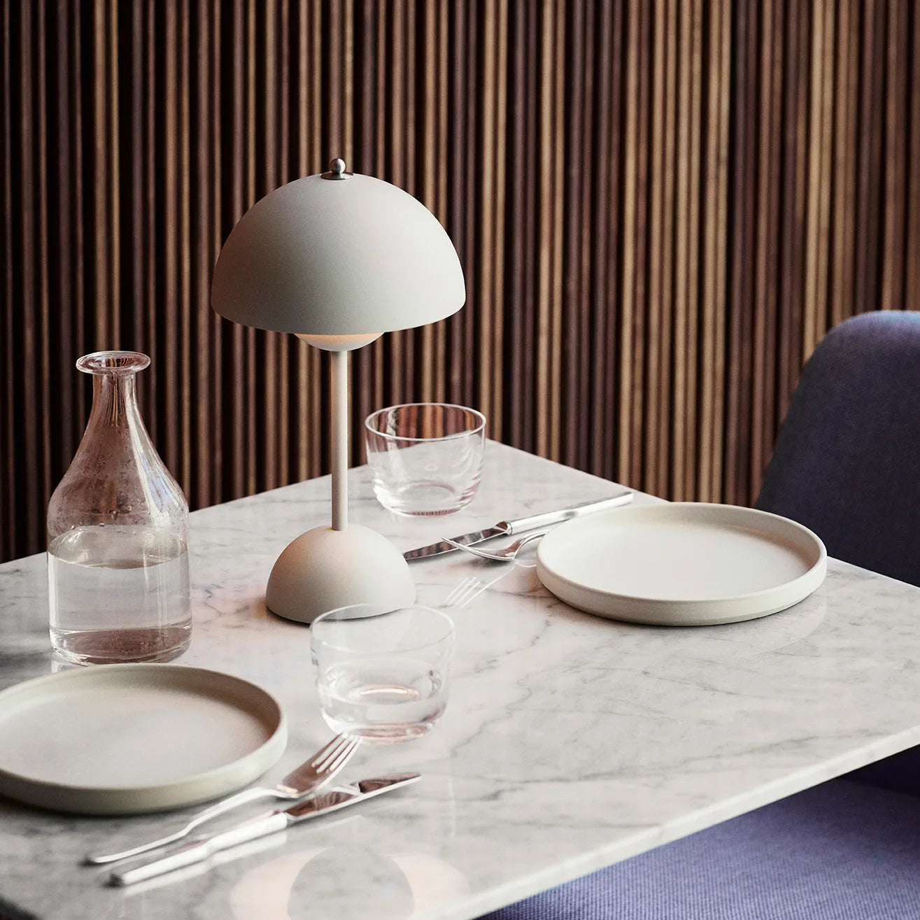 Fleuréa – Lampe LED de Table Rechargeable à Intensité Réglable