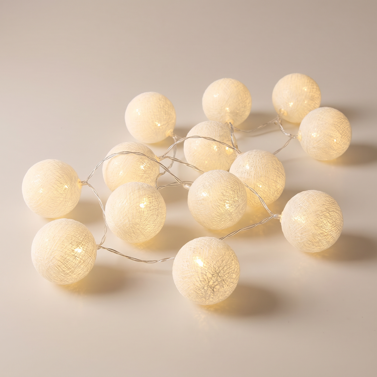 Guirlande lumineuse boules de coton USB, guirlande LED à boules en cinq couleurs