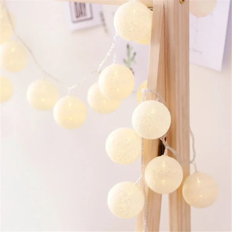 Guirlande lumineuse boules de coton USB, guirlande LED à boules en cinq couleurs
