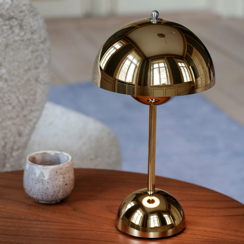 Lampe de table design scandinave FlowerGlow