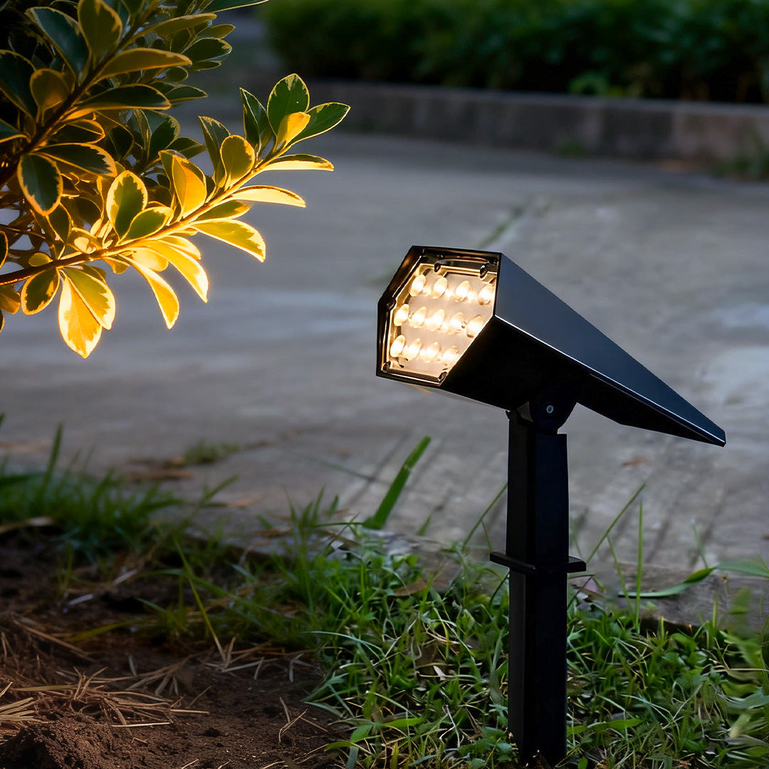 Spot solaire jardin LED blanc chaud extérieur IP65 étanche design moderne réglable décoratif