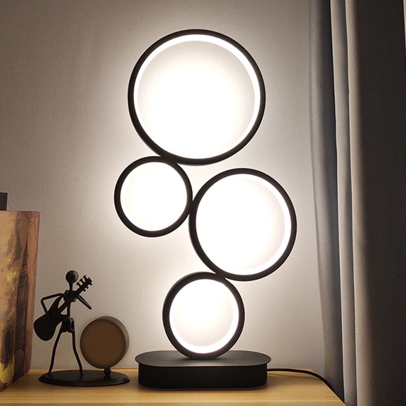 Luméora – Lampe de Table LED Dorée à Structure Superposée pour Salon