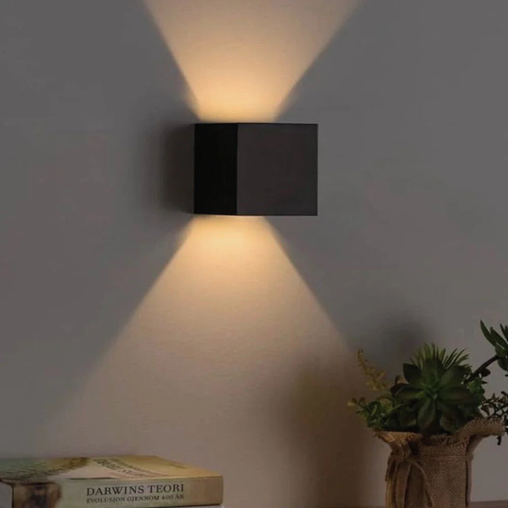 Applique murale LED blanc chaud pour extérieur jardin étanche design moderne décorative et autonome