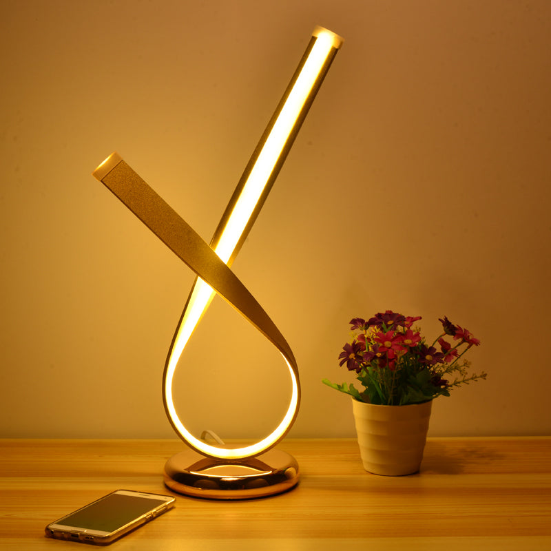 Lumévia – Lampe de Table LED Moderne avec Diffuseur Acrylique pour Salon