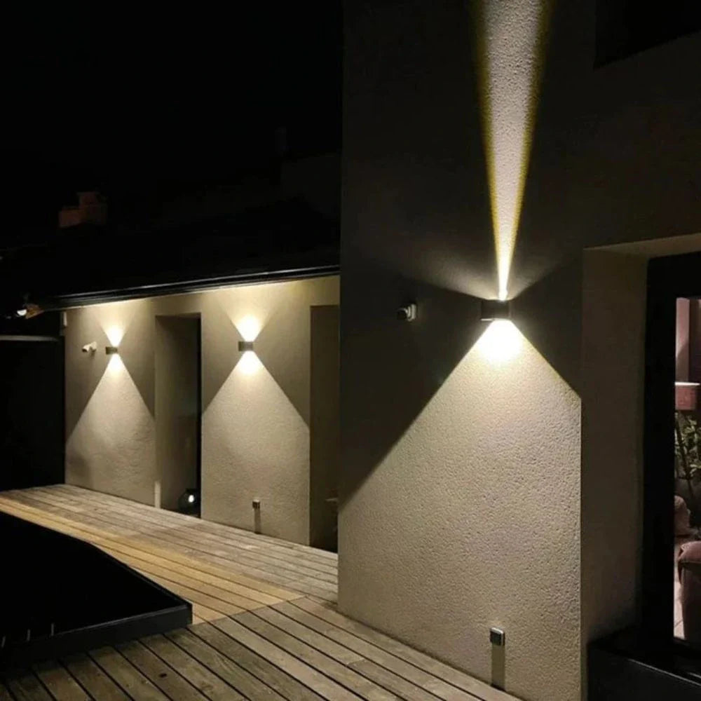 Applique murale LED blanc chaud pour extérieur jardin étanche design moderne décorative et autonome
