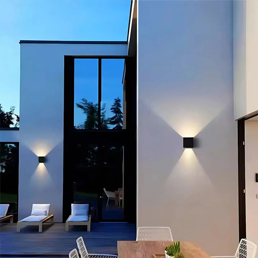 Applique murale LED blanc chaud pour extérieur jardin étanche design moderne décorative et autonome