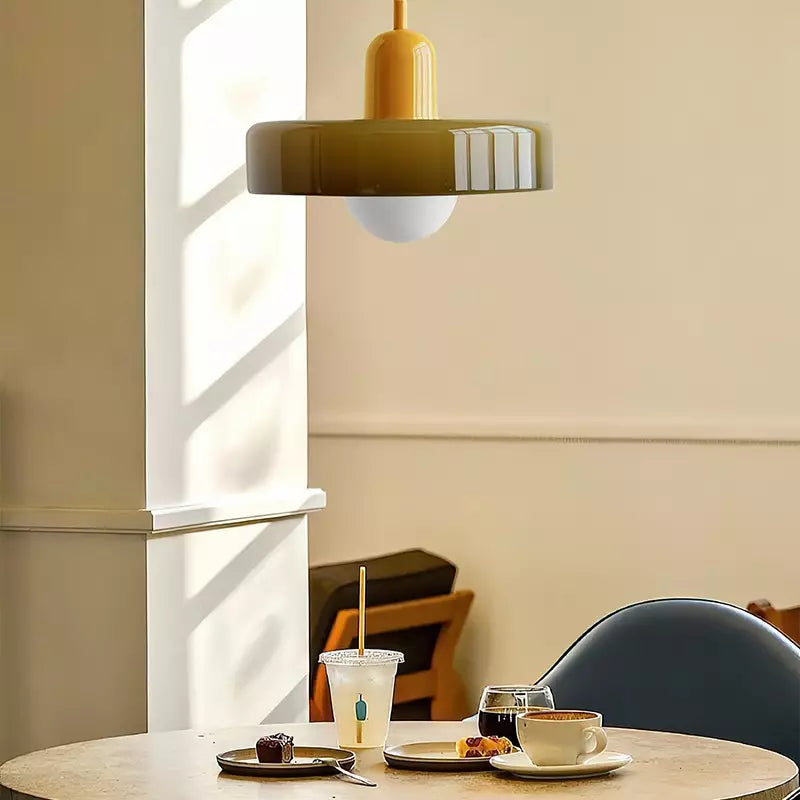 LuminoBau – Suspension Bauhaus en Verre Coloré, Design Moderne, Intérieur