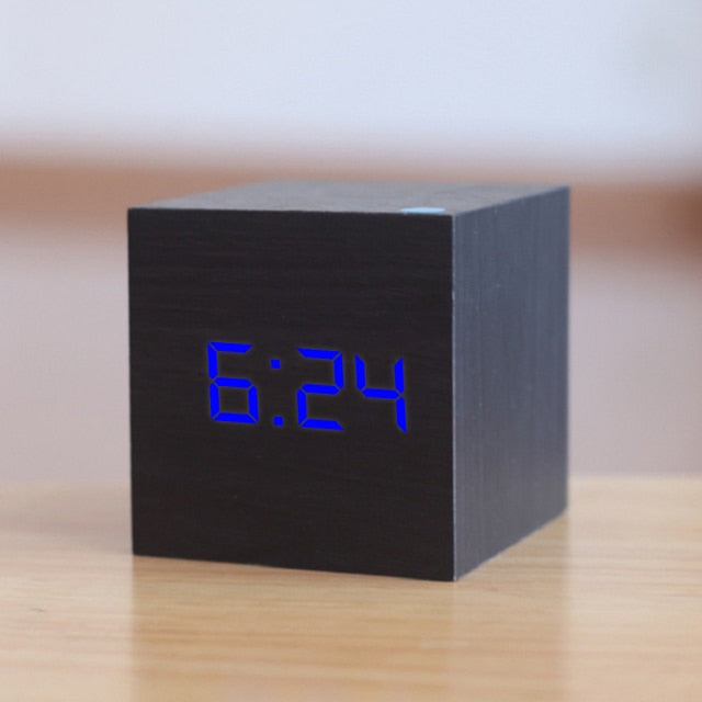 Horloge numérique cubique | Affichage date, température 7