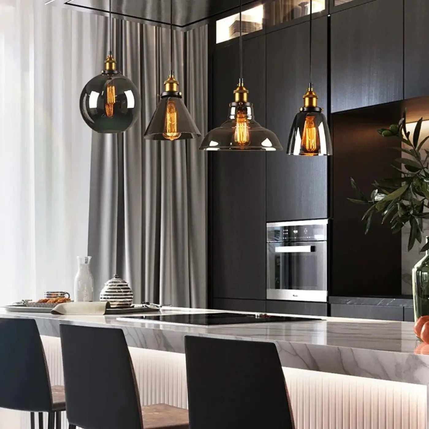 Luminaire Suspendu | Verre Fumé, Design Épuré 1