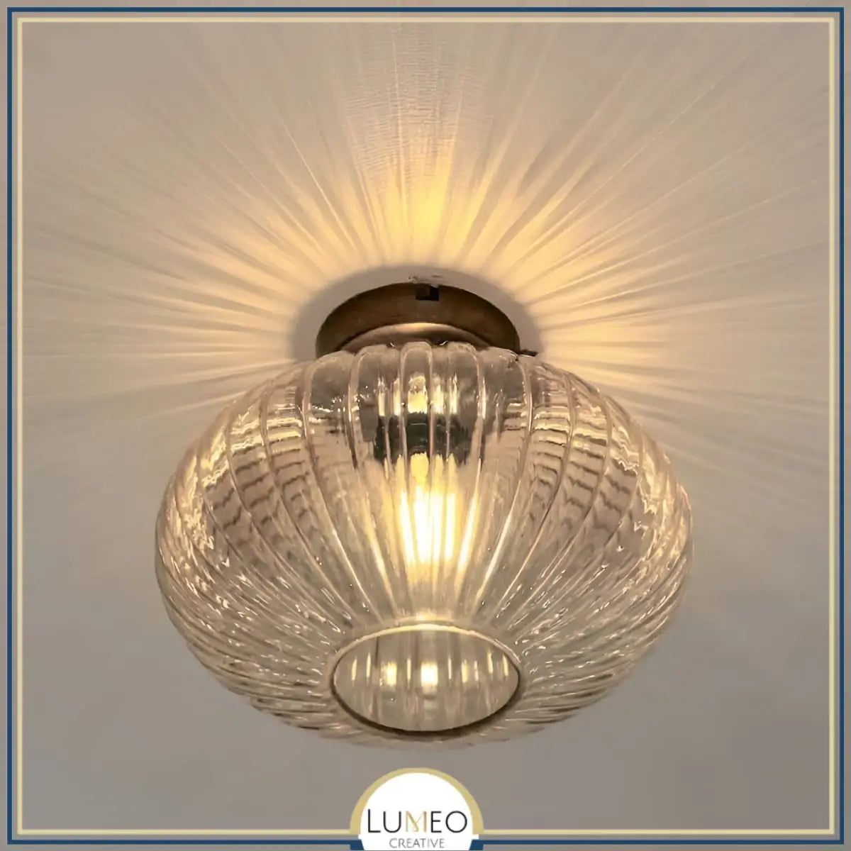 Plafonnier Led | Verre Soufflé, Structure Métallique Dorée 2