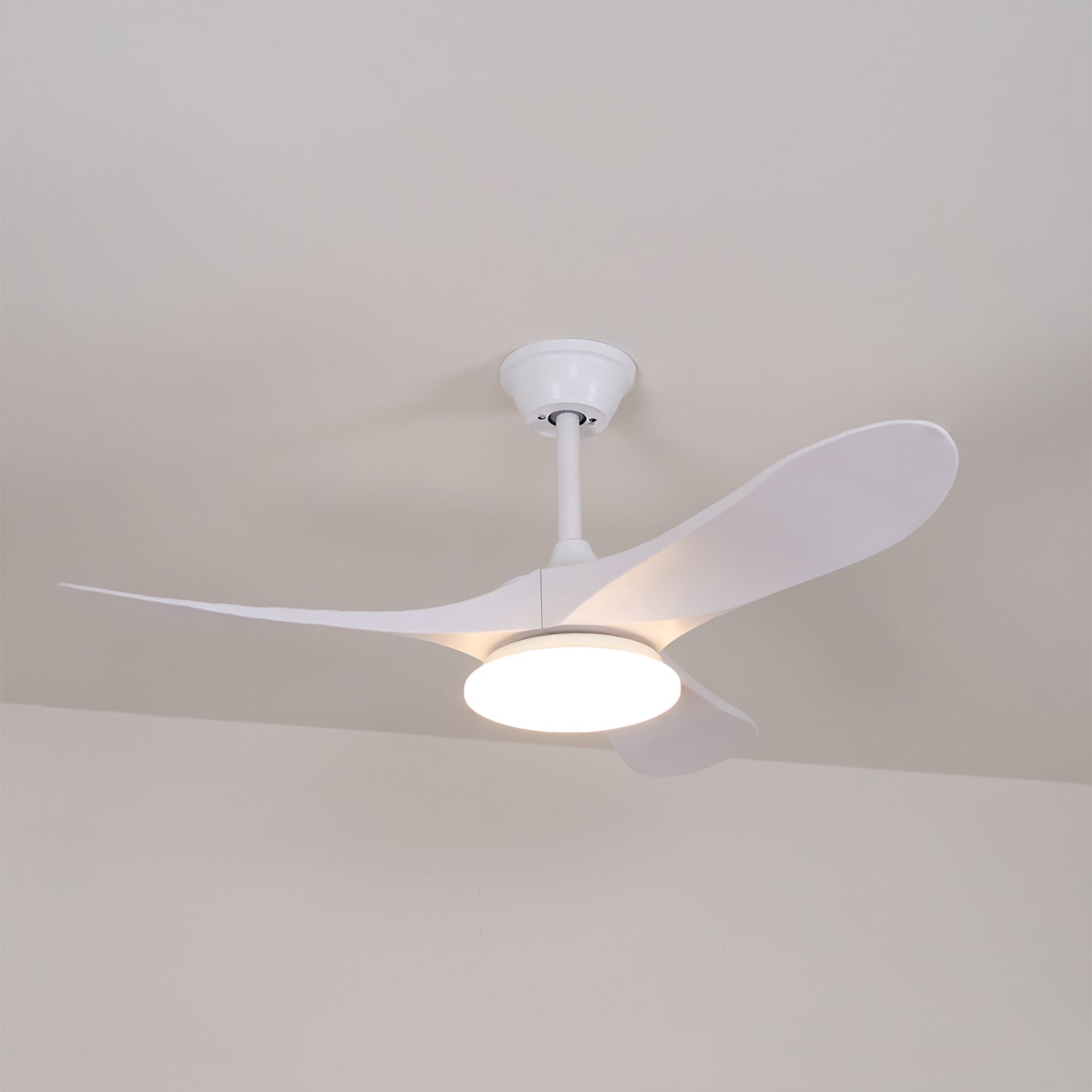 Ventilateur de plafond | Design minimaliste, lumière LED intégrée, télécommande 6
