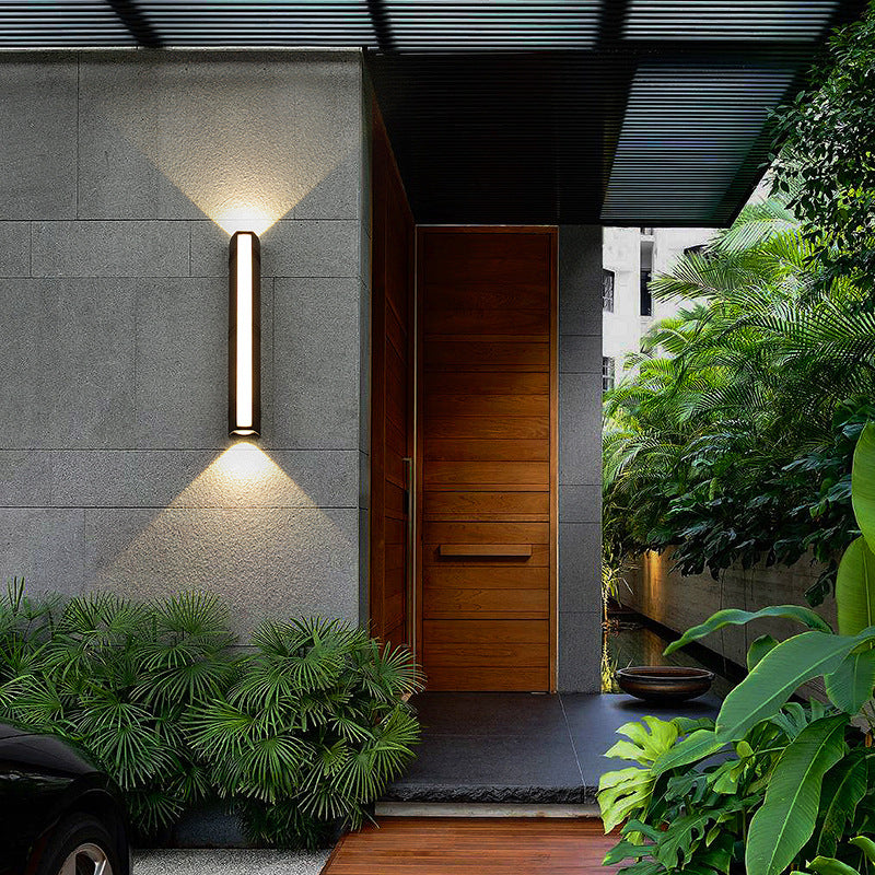 Applique murale extérieure LED LumoShine, moderne, étanche, noire pour terrasse