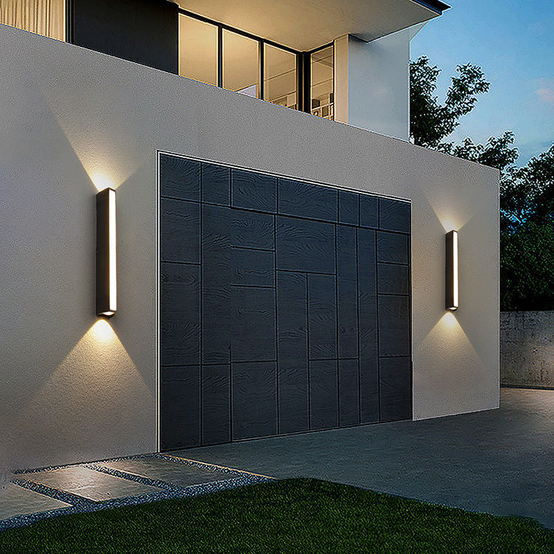 Applique murale extérieure LED LumoShine, moderne, étanche, noire pour terrasse