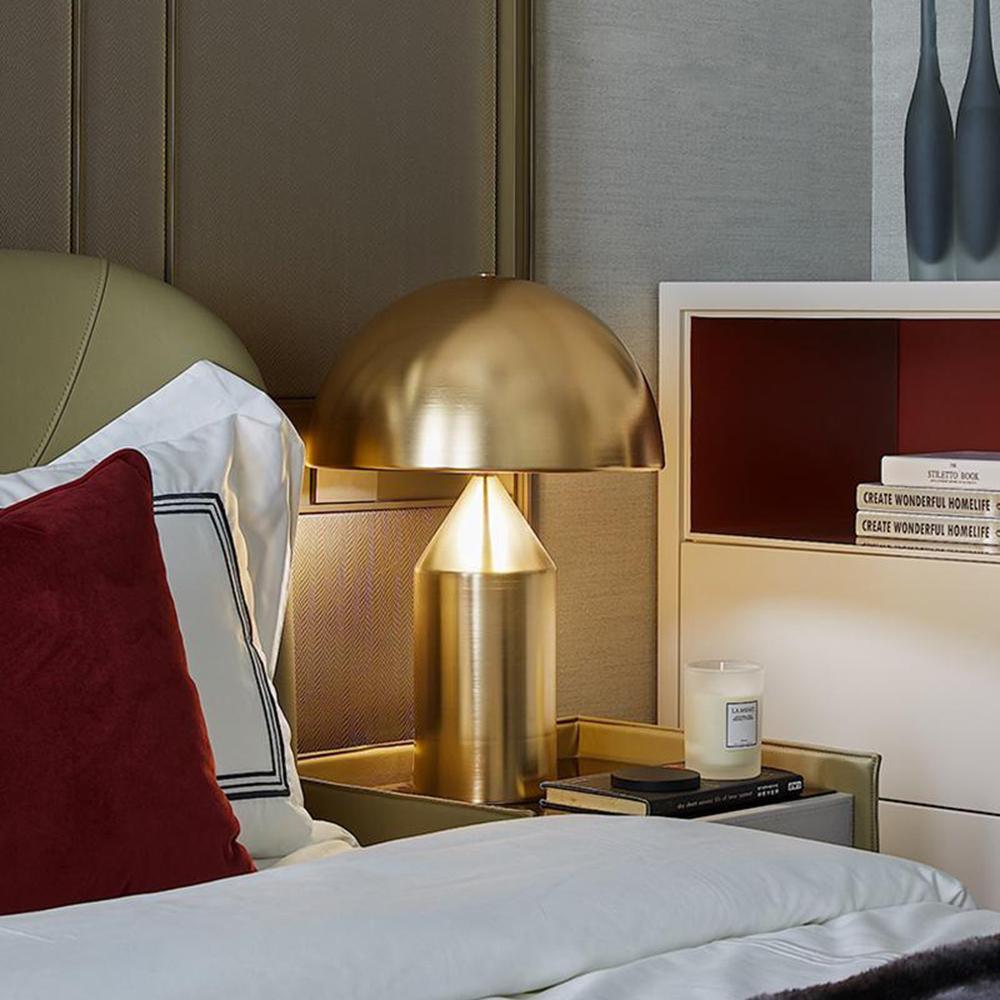 LunaShine – Lampe de table métallique réglable pour intérieur moderne